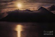 14562064_Sunset_Over_The_Mountains