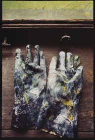 Guido Mangold-Die Handschuhe von Georg Baselitz, Schloss Derneburg. 1992.