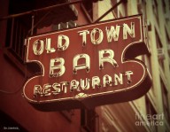 13906840 old-town-bar-new-york-jim-zahniser
