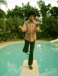 25783139 michael-jackson-on-the-diving-board-michael-ochs-archives