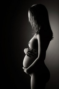 23922826 nude-pregnant-woman-johan-swanepoel