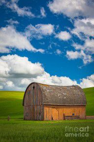 14293591_Palouse_Barn_And_Clouds